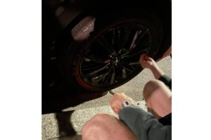 over-180-suv-owners-were-left-stranded-by-eco-acti (2)