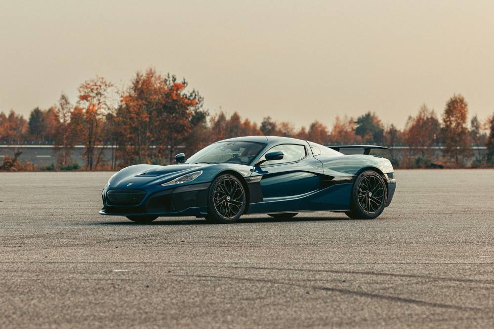 https://autogreeknews.gr/wp-content/uploads/2022/11/rimac-nevera-nails-258-mph-412-kph-top-speed-claim-9.jpg