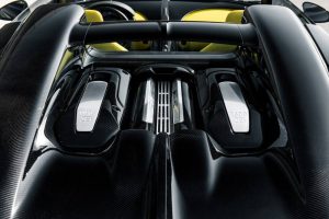 the-bugatti-w16-mistral-has-made-its-middle-easter (11)