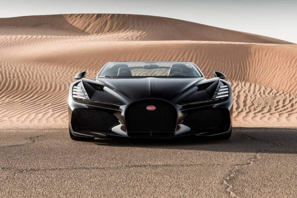https://autogreeknews.gr/wp-content/uploads/2022/11/the-bugatti-w16-mistral-has-made-its-middle-easter-2.jpg