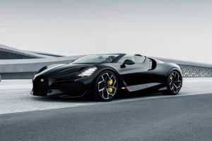 the-bugatti-w16-mistral-has-made-its-middle-easter (8)