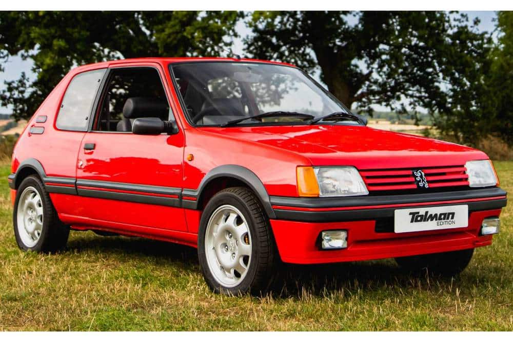 https://autogreeknews.gr/wp-content/uploads/2022/11/tolman-edition-peugeot-205-gti-9.jpg