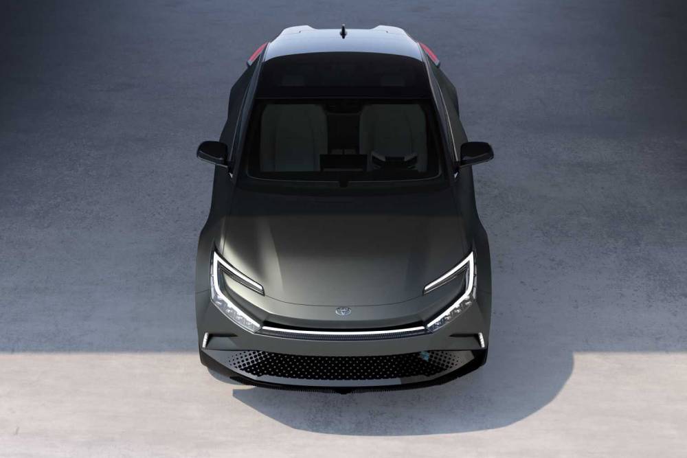 https://autogreeknews.gr/wp-content/uploads/2022/11/toyota-bz-compact-suv-concept-exterior-front-aeria.jpg
