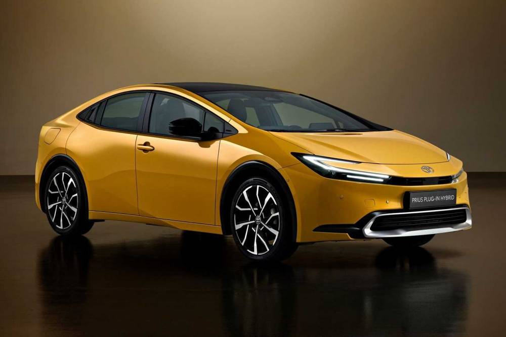 https://autogreeknews.gr/wp-content/uploads/2022/11/toyota-prius-2022-7.jpg