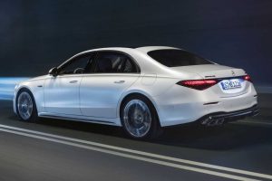 2023-mercedes-amg-s-63-e-performance (1)