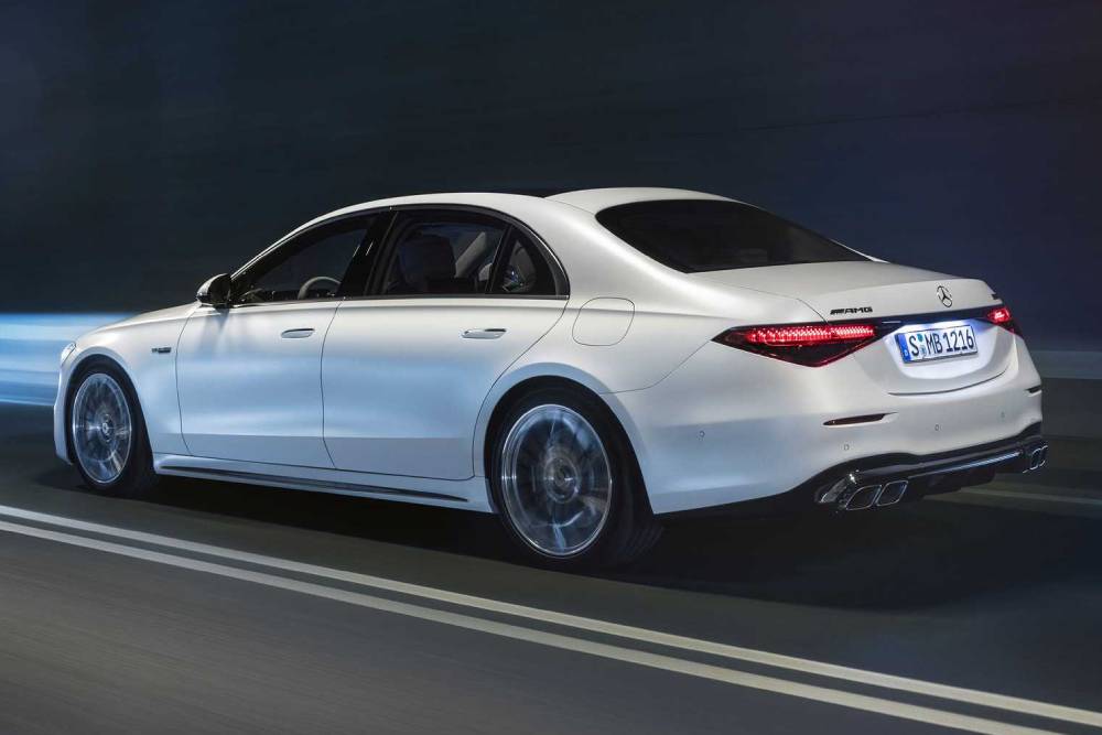https://autogreeknews.gr/wp-content/uploads/2022/12/2023-mercedes-amg-s-63-e-performance-1.jpg