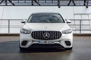 2023-mercedes-amg-s-63-e-performance (9)