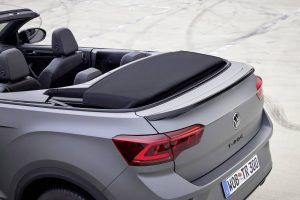 2023-volkswagen-t-roc-cabriolet-edition-grey-has-s (16)