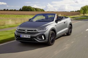 2023-volkswagen-t-roc-cabriolet-edition-grey-has-s (18)