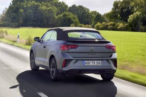 2023-volkswagen-t-roc-cabriolet-edition-grey-has-s (21)