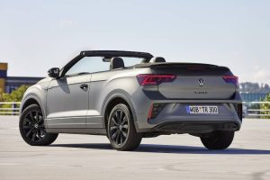 2023-volkswagen-t-roc-cabriolet-edition-grey-has-s (3)