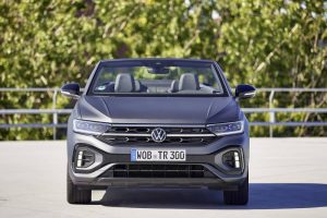2023-volkswagen-t-roc-cabriolet-edition-grey-has-s (4)