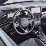 2023-volkswagen-t-roc-cabriolet-edition-grey-has-s (8)