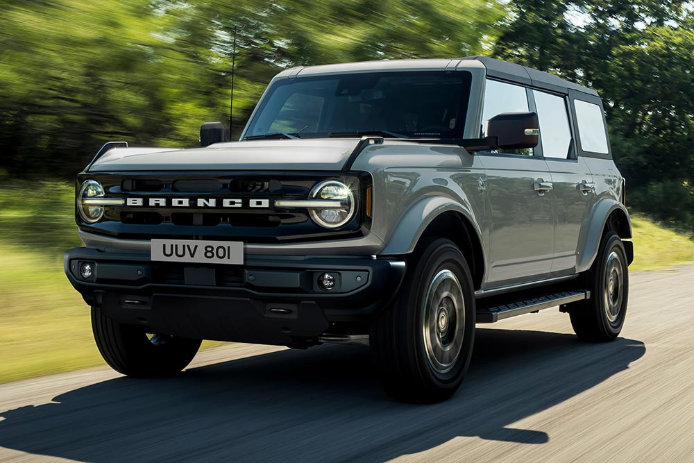 https://autogreeknews.gr/wp-content/uploads/2022/12/Ford-Bronco_CGrey_Dynamic_5.jpg