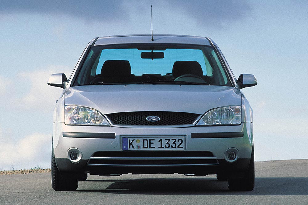 https://autogreeknews.gr/wp-content/uploads/2022/12/Ford-Mondeo-Mk2-2.jpg