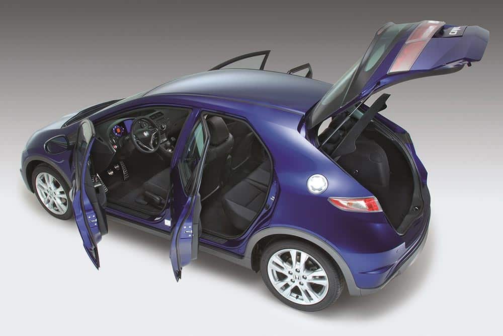 https://autogreeknews.gr/wp-content/uploads/2022/12/Honda-Civic-2006-8.jpg