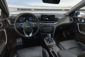 Kia-XCeed-PHEV-2022-esoteriko