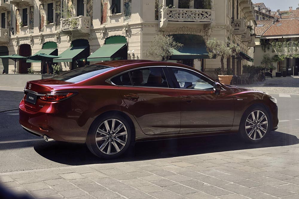 https://autogreeknews.gr/wp-content/uploads/2022/12/Mazda6-20th-edition-2.jpg