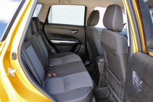 Suzuki vitara suv piso kathisma