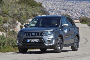 Suzuki vitara suv strofi