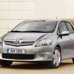 Toyota-Auris-2010-(1)