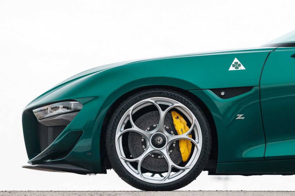 https://autogreeknews.gr/wp-content/uploads/2022/12/alfa-romeo-giulia-swb-zagato-8.jpg