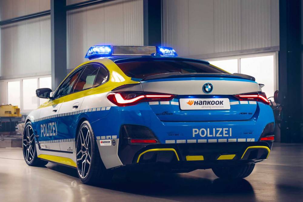 https://autogreeknews.gr/wp-content/uploads/2022/12/bmw-i4-by-ac-schnitzer-tune-it-safe-polizeifahrze-14.jpg
