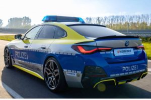 bmw-i4-by-ac-schnitzer-tune-it-safe–polizeifahrze (3)