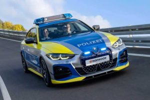 bmw-i4-by-ac-schnitzer-tune-it-safe–polizeifahrze