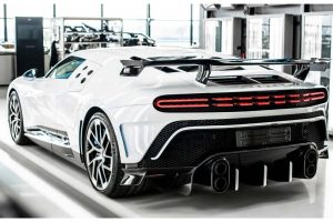 bugatti-centodieci-2022-zehntes-und-letztes-exempl (1)