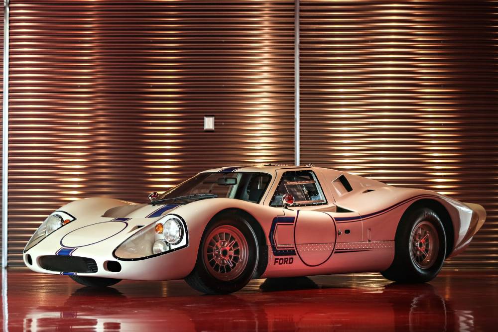 https://autogreeknews.gr/wp-content/uploads/2022/12/ford_gt40_323.jpg