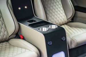 london-taxi-tx5-farelady-by-kahn-design (11)