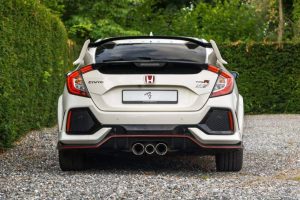 max-verstappen-s-civic-type-r-gt-back-on-the-marke (3)