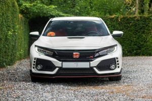 max-verstappen-s-civic-type-r-gt-back-on-the-marke (4)