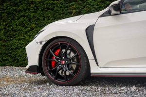 max-verstappen-s-civic-type-r-gt-back-on-the-marke (6)