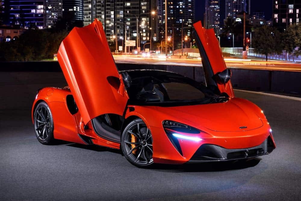 https://autogreeknews.gr/wp-content/uploads/2022/12/mclaren_artura_144.jpg