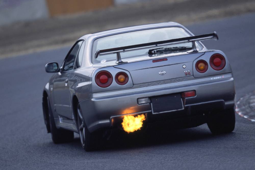 https://autogreeknews.gr/wp-content/uploads/2022/12/nissan_skyline_gt-r_v-spec_ii.jpg