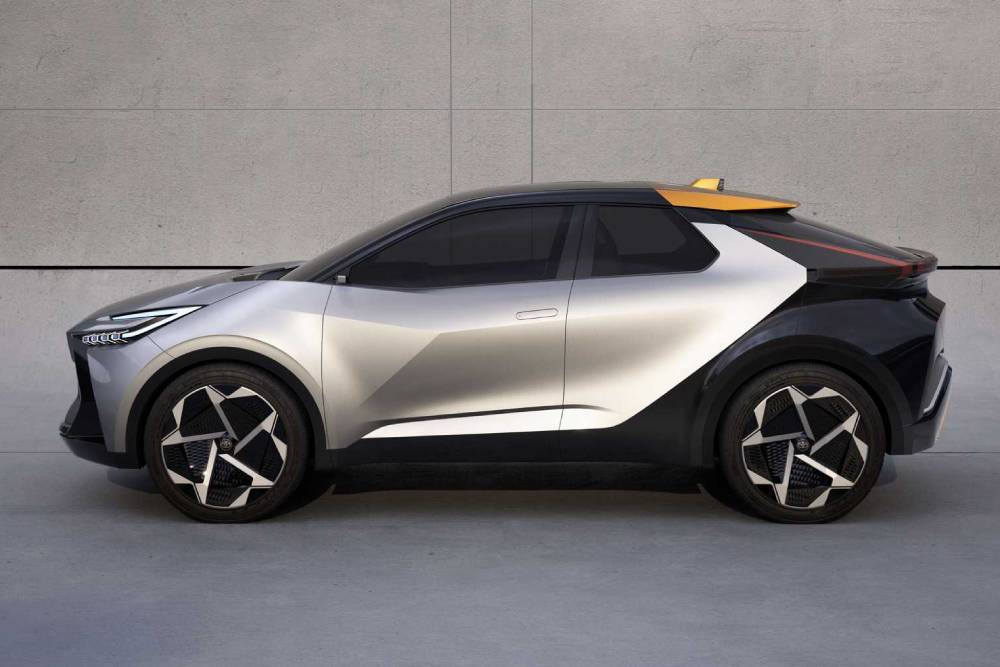 https://autogreeknews.gr/wp-content/uploads/2022/12/toyota-c-hr-prologue-concept-2.jpg