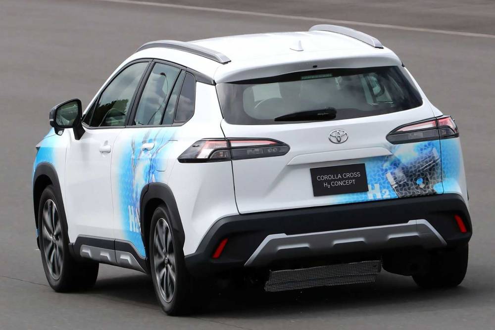 https://autogreeknews.gr/wp-content/uploads/2022/12/toyota-corolla-cross-hydrogen-2022-3.jpg