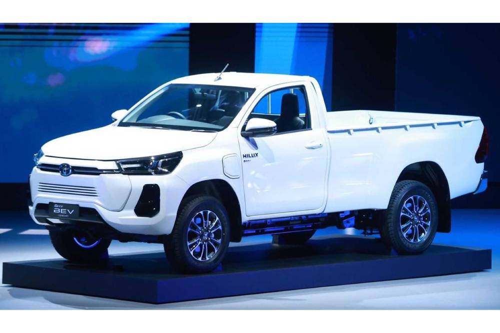 https://autogreeknews.gr/wp-content/uploads/2022/12/toyota-hilux-bev-concept-02.jpg