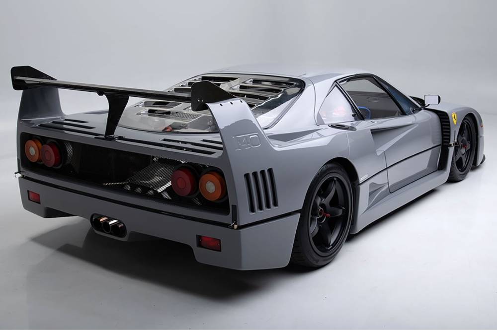 https://autogreeknews.gr/wp-content/uploads/2023/01/1000hp-ferrari-f40-sells-for-2-millions-9.jpg