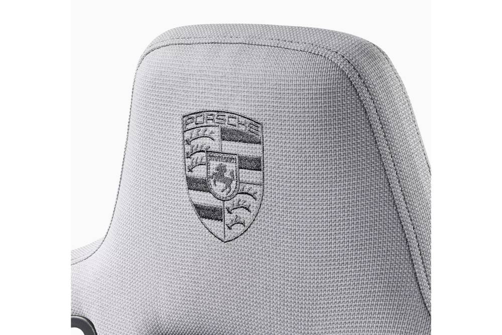 https://autogreeknews.gr/wp-content/uploads/2023/01/2023-Recaro-x-Porsche-Gaming-Chair-Limited-Edition-3.jpg