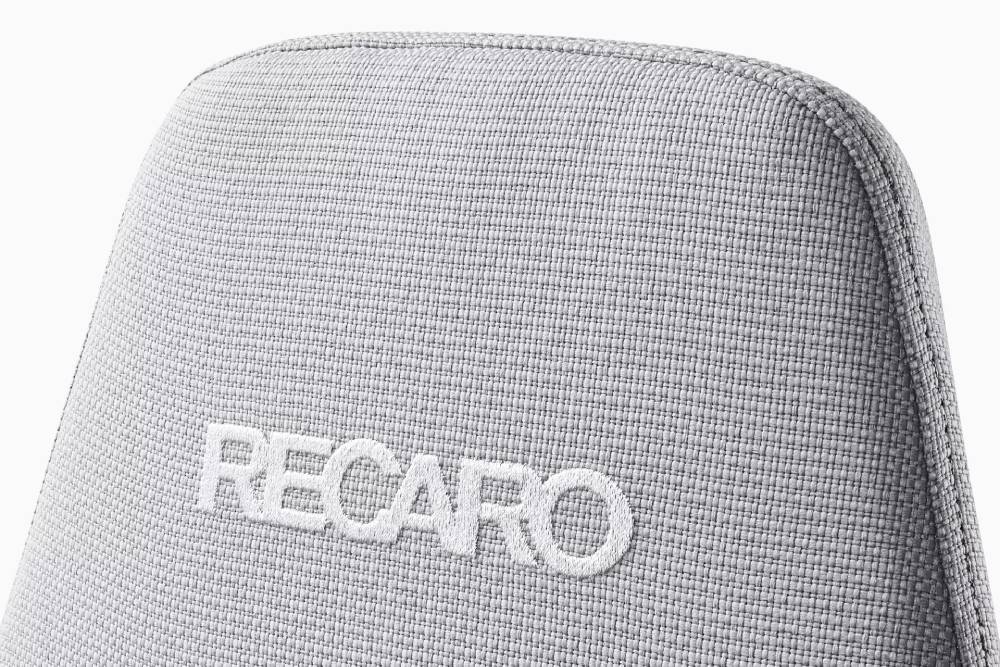 https://autogreeknews.gr/wp-content/uploads/2023/01/2023-Recaro-x-Porsche-Gaming-Chair-Limited-Edition-4.jpg