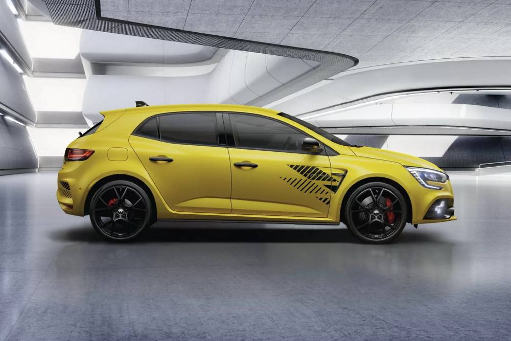 https://autogreeknews.gr/wp-content/uploads/2023/01/2023-Renault-Megane-RS-Ultime-4.jpg