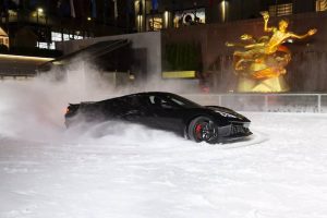 2024-chevrolet-corvette-e-ray-nyc-106-1-2048×1365