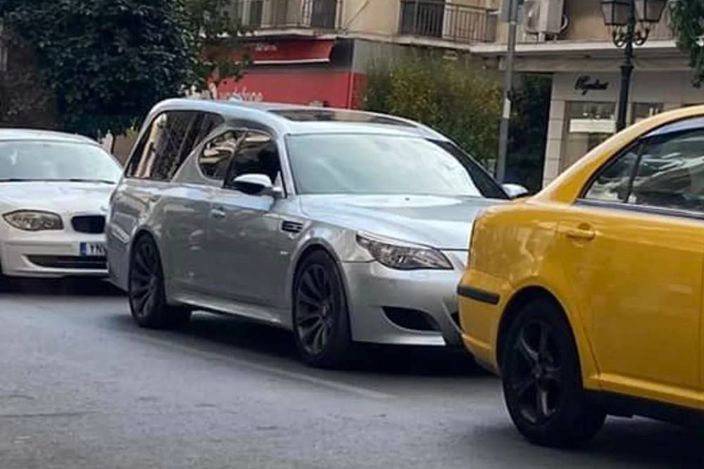 https://autogreeknews.gr/wp-content/uploads/2023/01/BMW-M5-Hearse-4.jpg