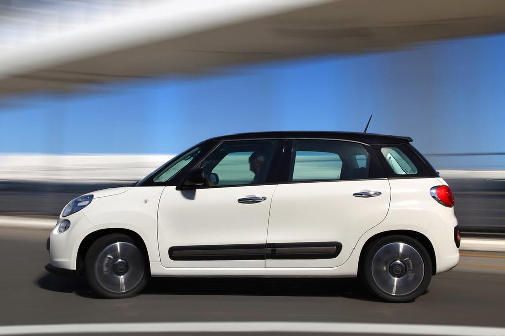 https://autogreeknews.gr/wp-content/uploads/2023/01/Fiat-500L-2013-4.jpg