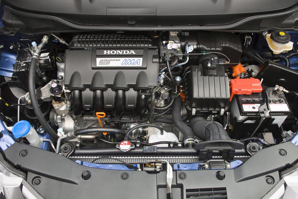 https://autogreeknews.gr/wp-content/uploads/2023/01/Honda-Insight-2009-engine.jpg