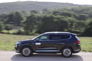 Hyundai Santa Fe PHEV 2022 (9)