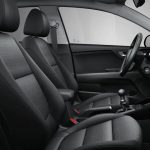 Kia-Rio-front-seats